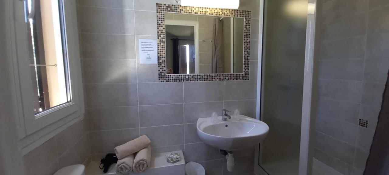Hotel Du Golfe Bonifacio  Ngoại thất bức ảnh